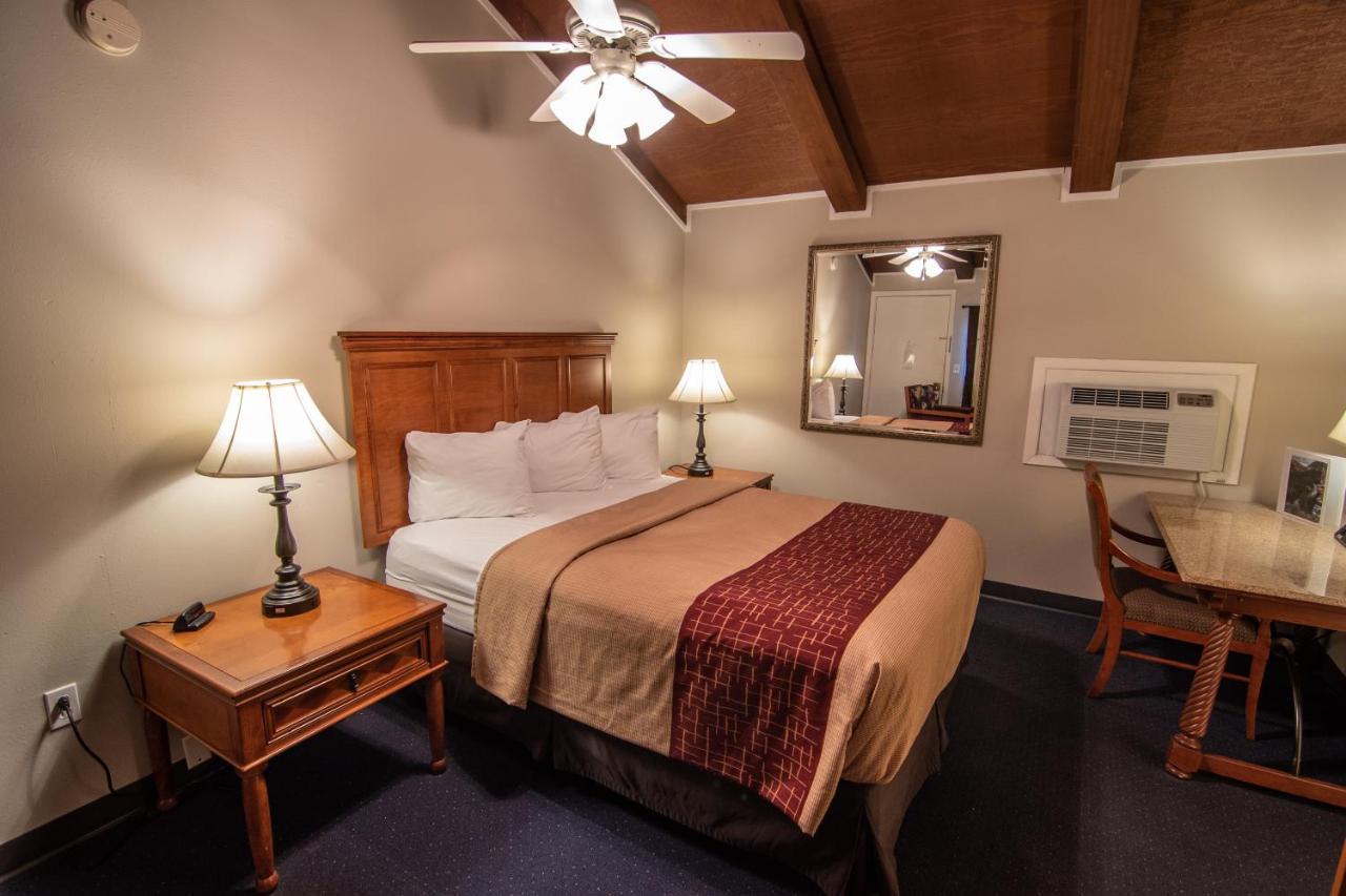 Lookout Mountain Lodge 스피어피쉬 외부 사진