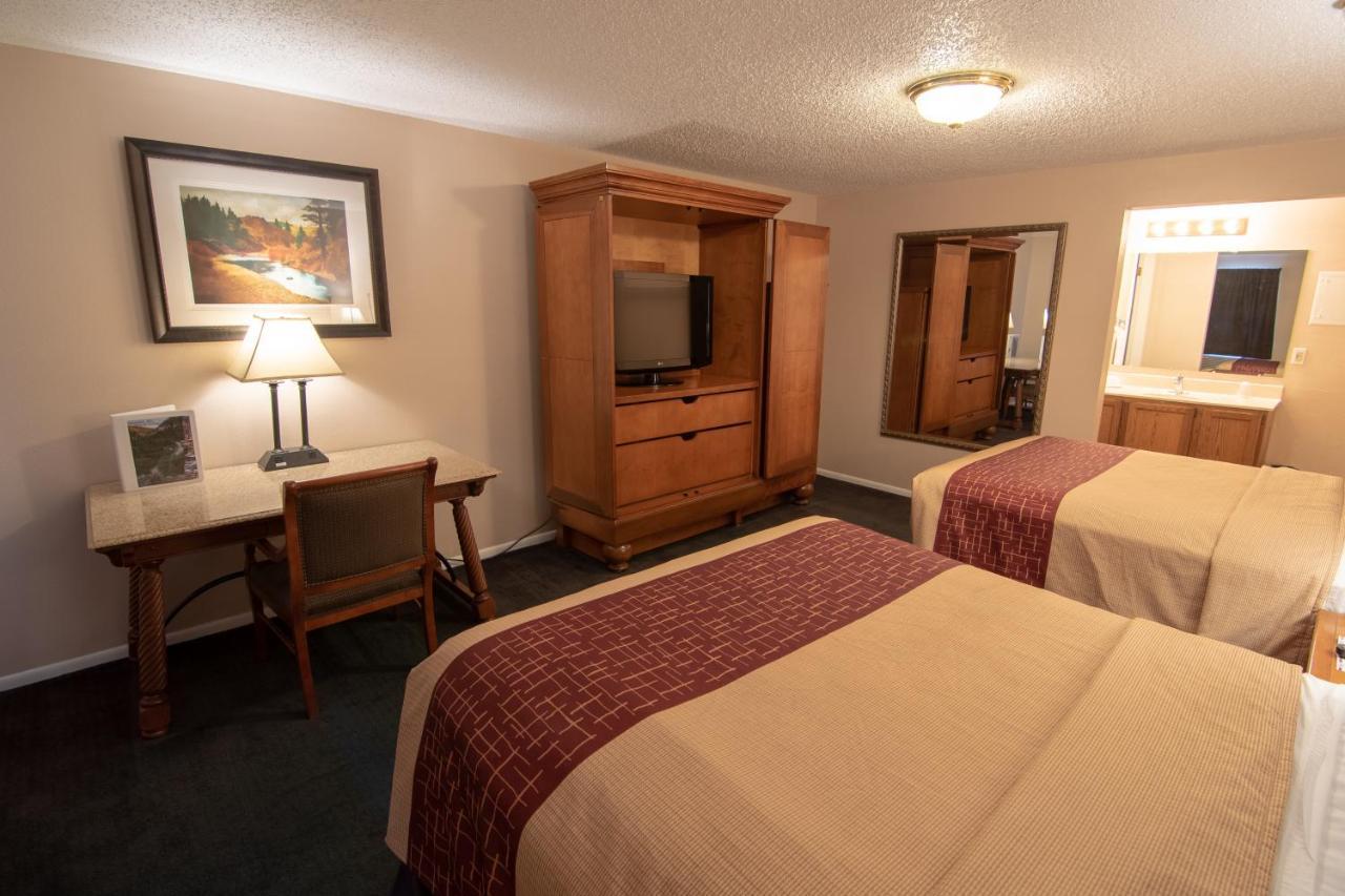 Lookout Mountain Lodge 스피어피쉬 외부 사진